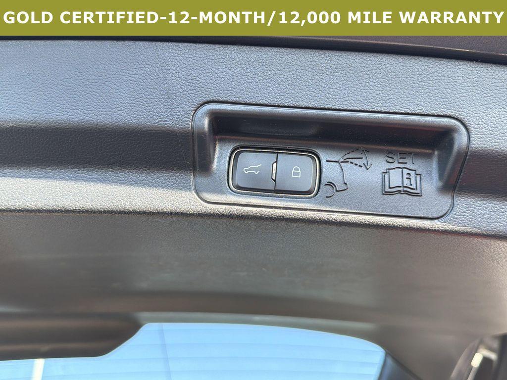 used 2022 Ford Explorer car, priced at $28,000