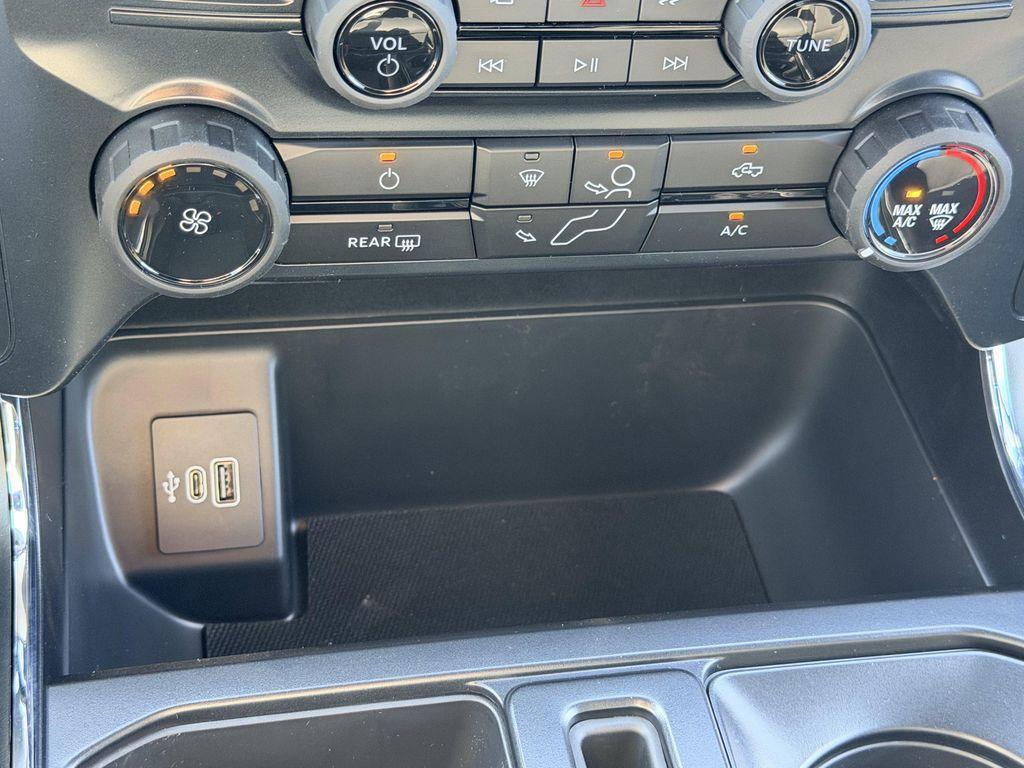 new 2025 Ford F-150 car, priced at $45,614