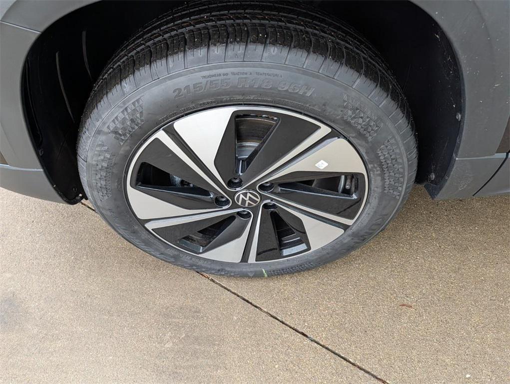 new 2026 Volkswagen Taos car, priced at $33,347