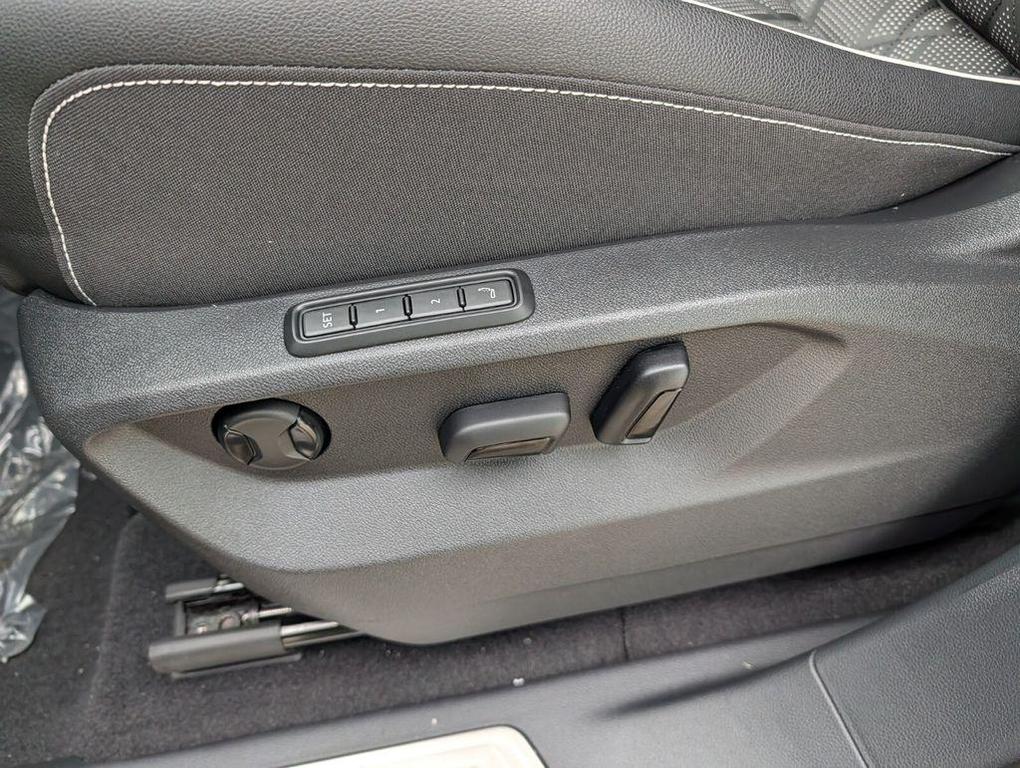 new 2026 Volkswagen Atlas car, priced at $53,875