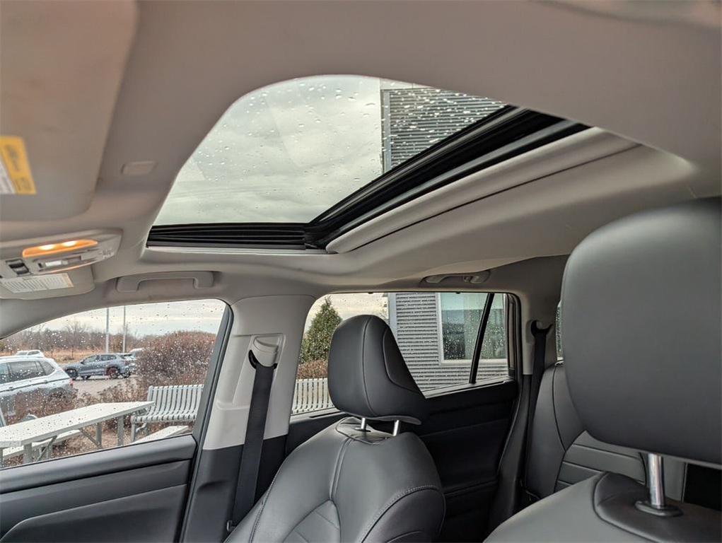 used 2020 Toyota Highlander car, priced at $22,591