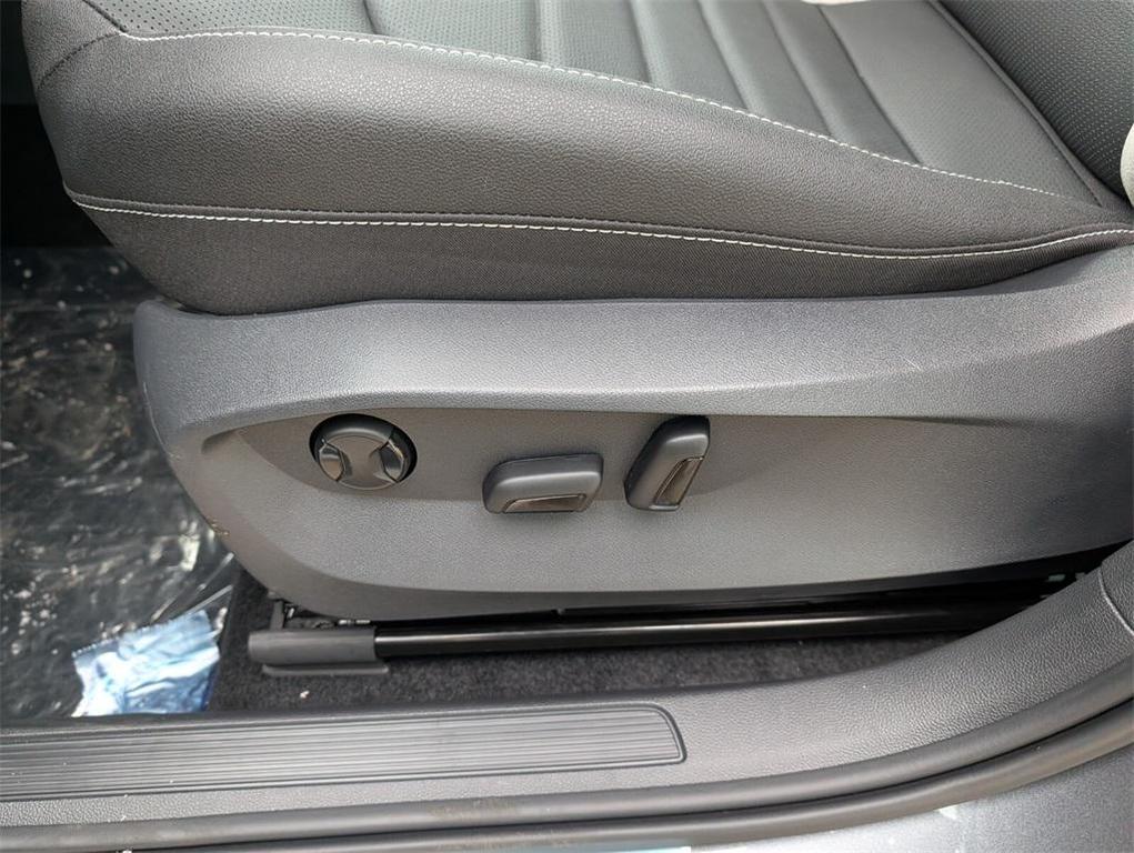 new 2026 Volkswagen Taos car, priced at $37,763