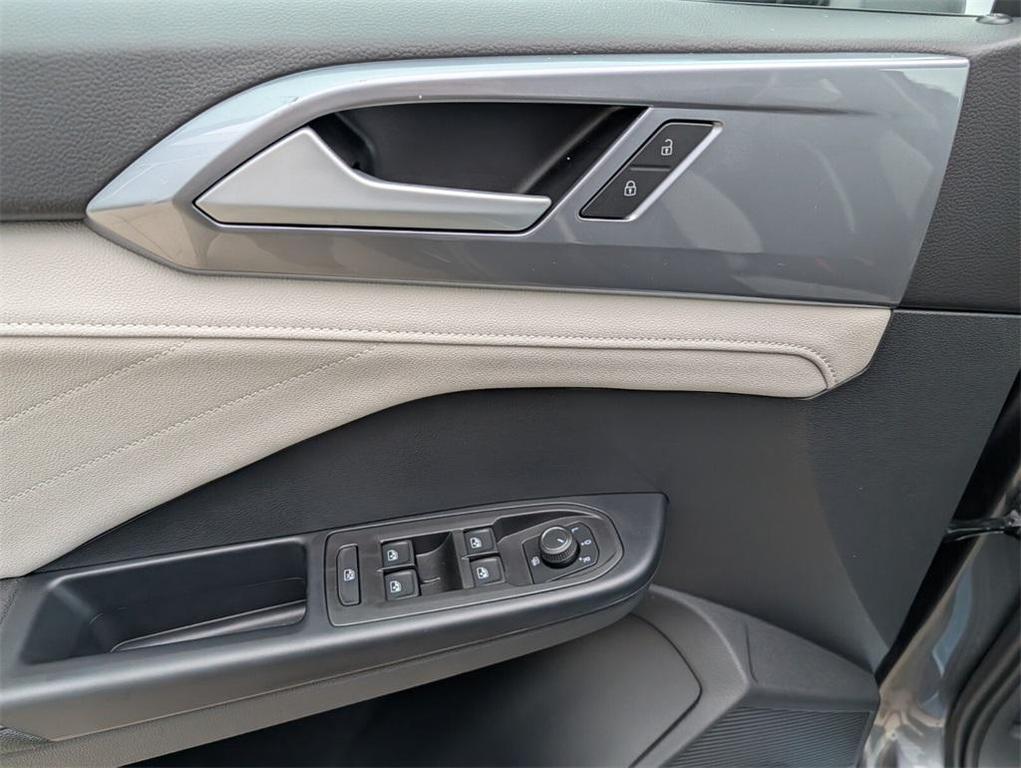 new 2026 Volkswagen Taos car, priced at $37,763