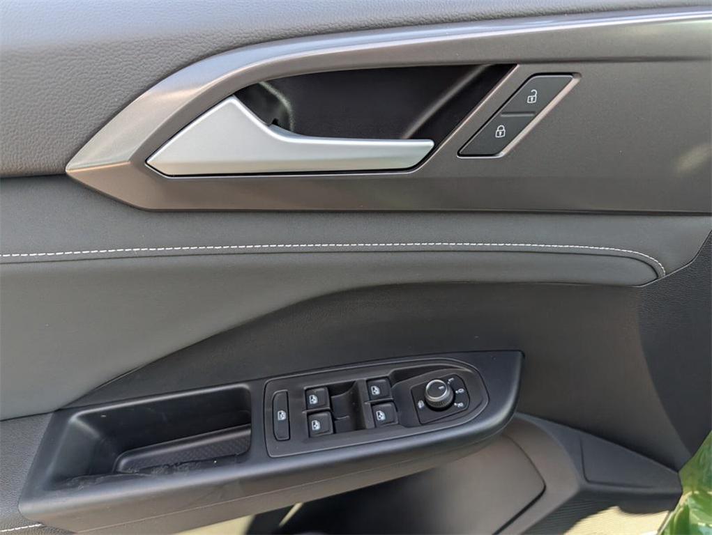 new 2026 Volkswagen Taos car, priced at $35,414