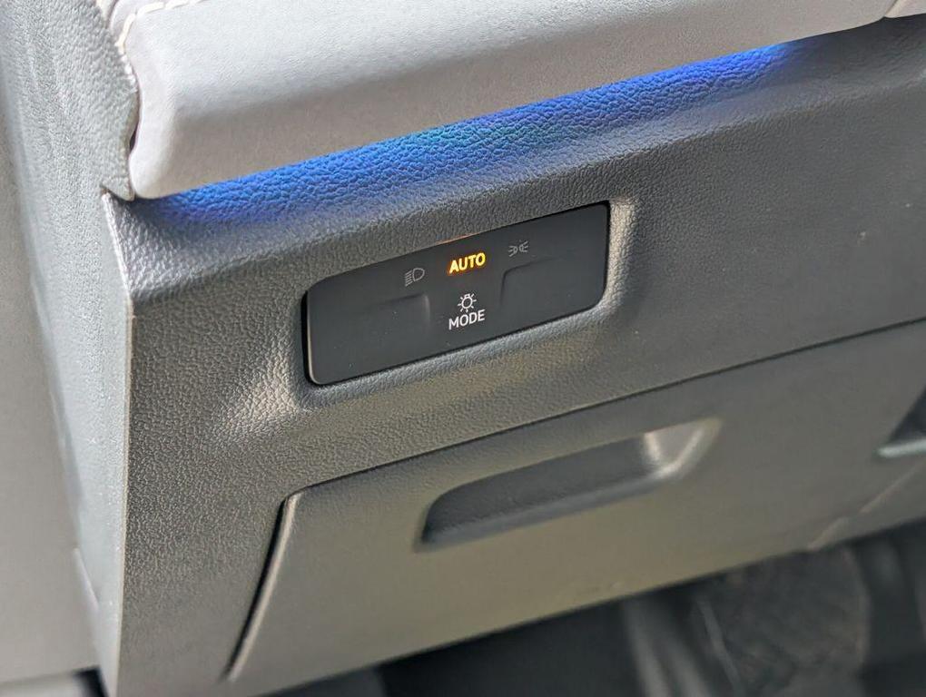 new 2026 Volkswagen Tiguan car, priced at $35,226