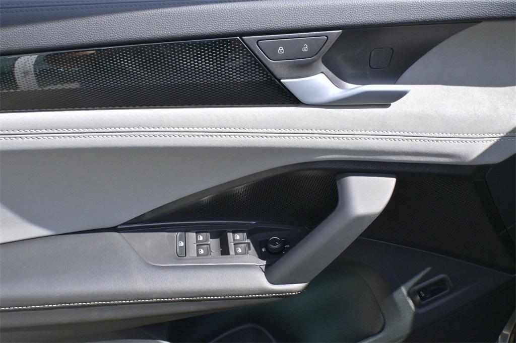 new 2025 Volkswagen Tiguan car, priced at $33,586