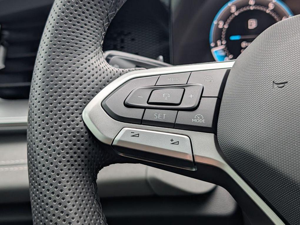 new 2026 Volkswagen Tiguan car, priced at $39,671