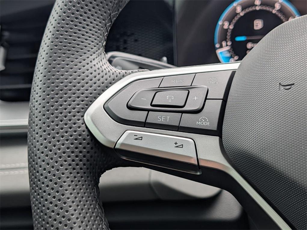 new 2026 Volkswagen Tiguan car, priced at $39,671