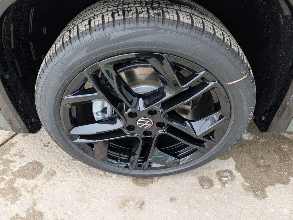 new 2026 Volkswagen Tiguan car, priced at $39,671