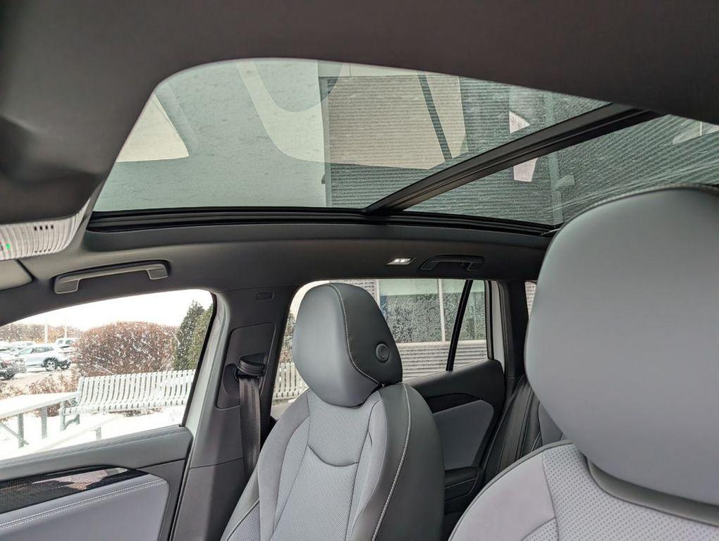 new 2026 Volkswagen Tiguan car, priced at $39,692