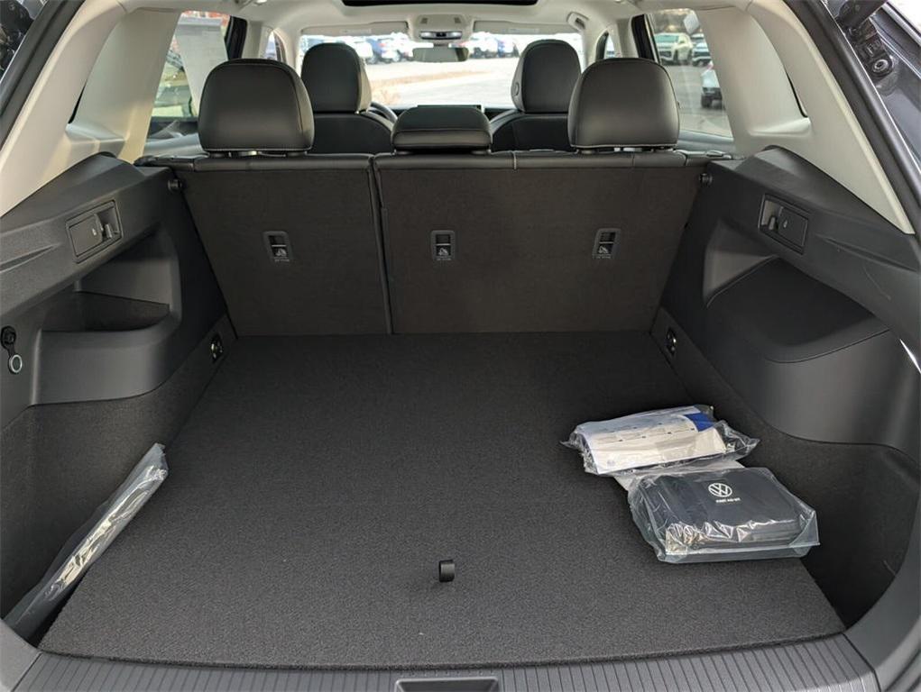 new 2026 Volkswagen Tiguan car, priced at $36,384