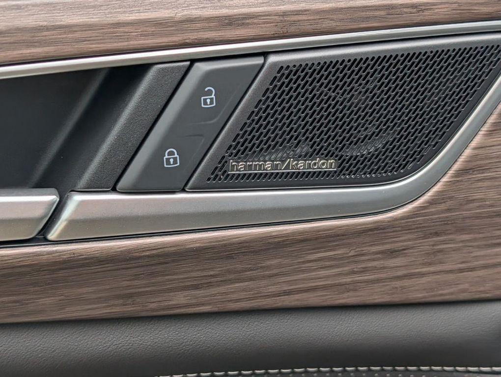 new 2026 Volkswagen Atlas car, priced at $53,181