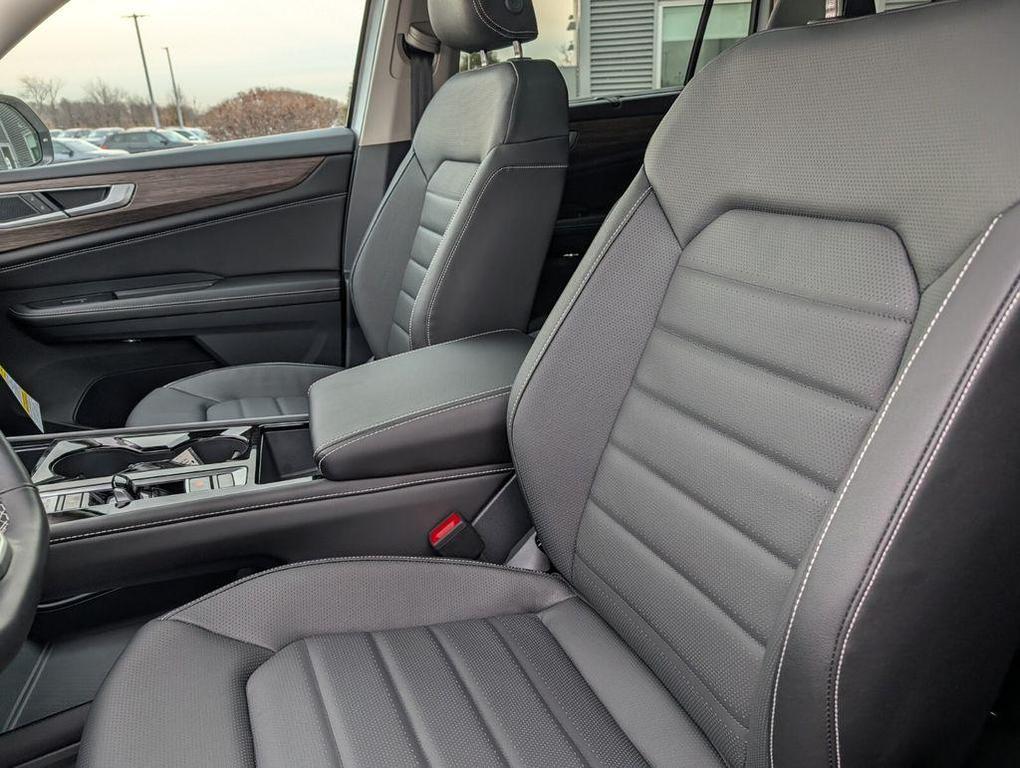 new 2026 Volkswagen Atlas car, priced at $48,773