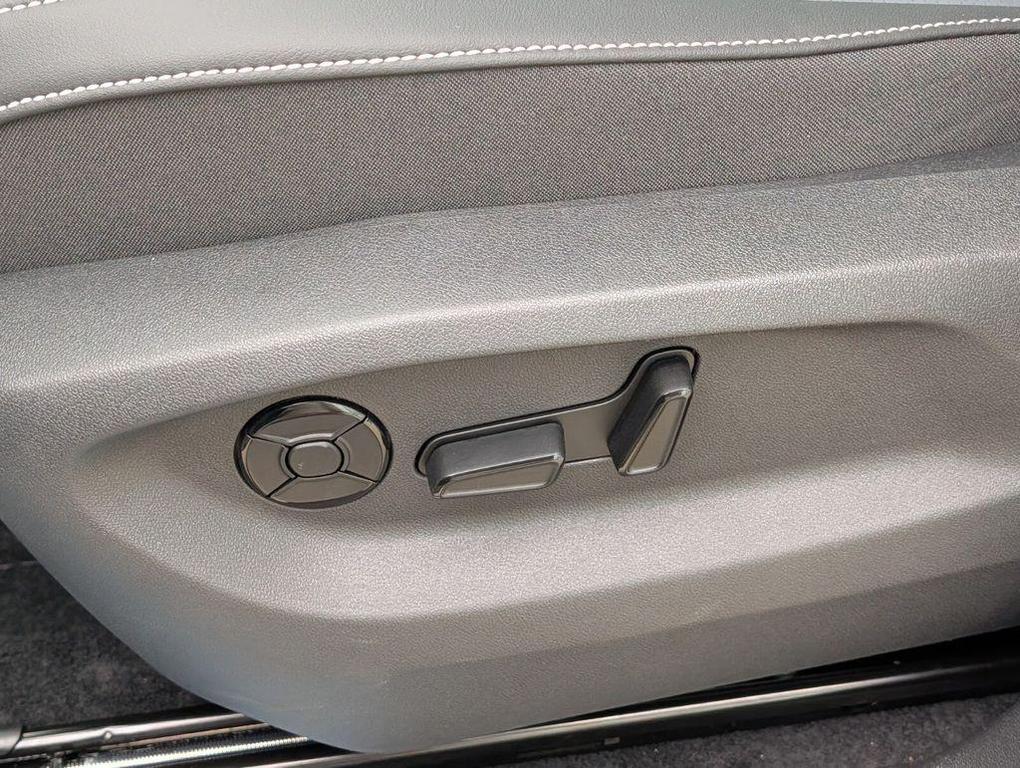 new 2026 Volkswagen Tiguan car, priced at $34,619
