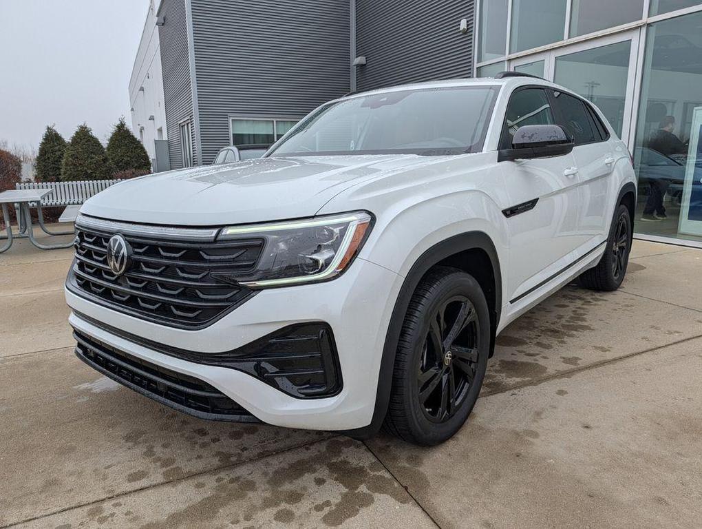 new 2026 Volkswagen Atlas Cross Sport car, priced at $48,237