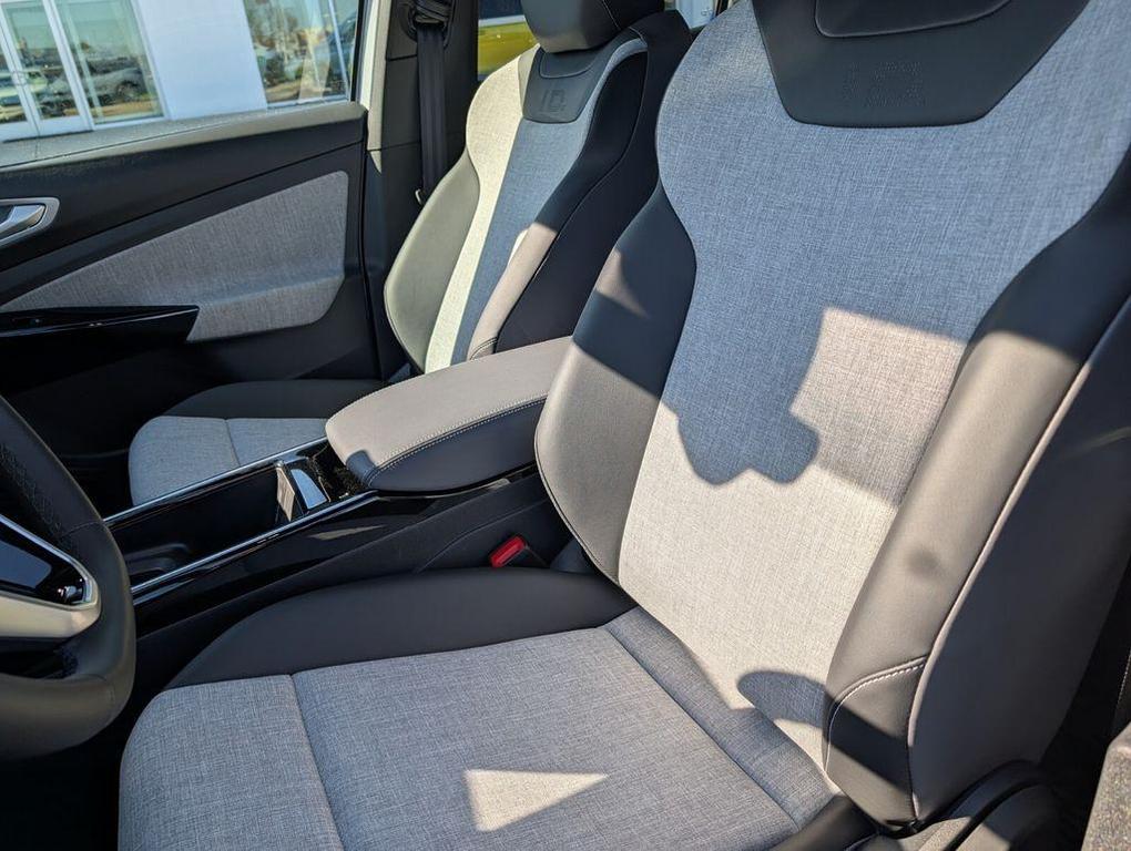 new 2026 Volkswagen ID.4 car, priced at $43,323