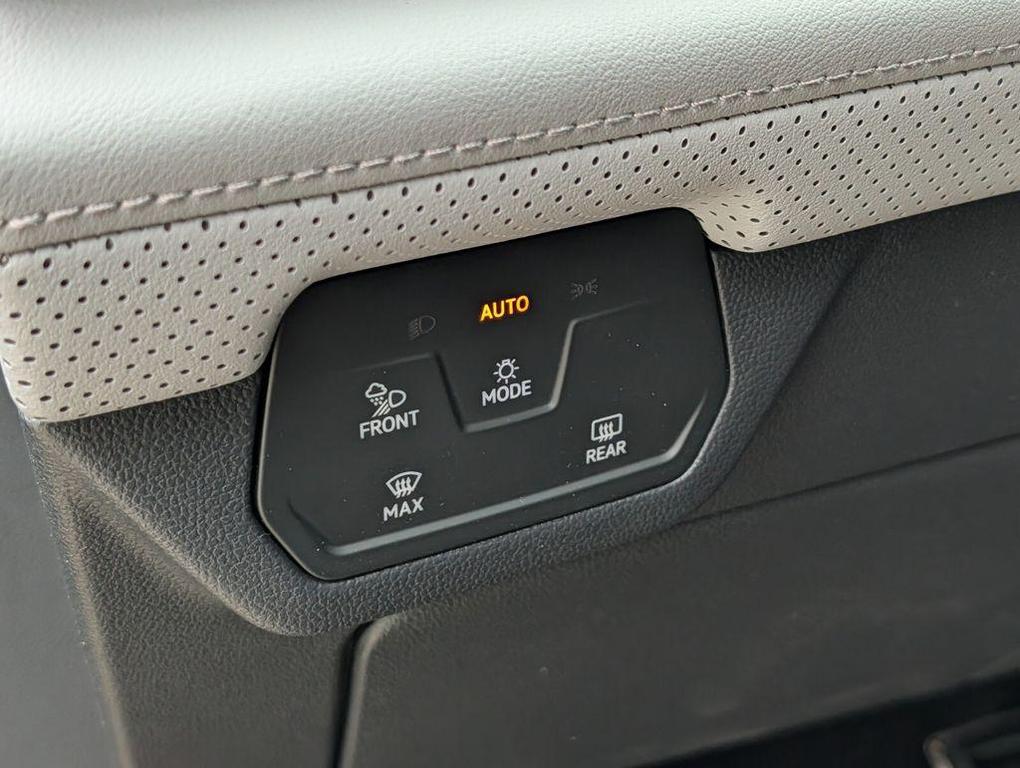 new 2026 Volkswagen Atlas car, priced at $44,164