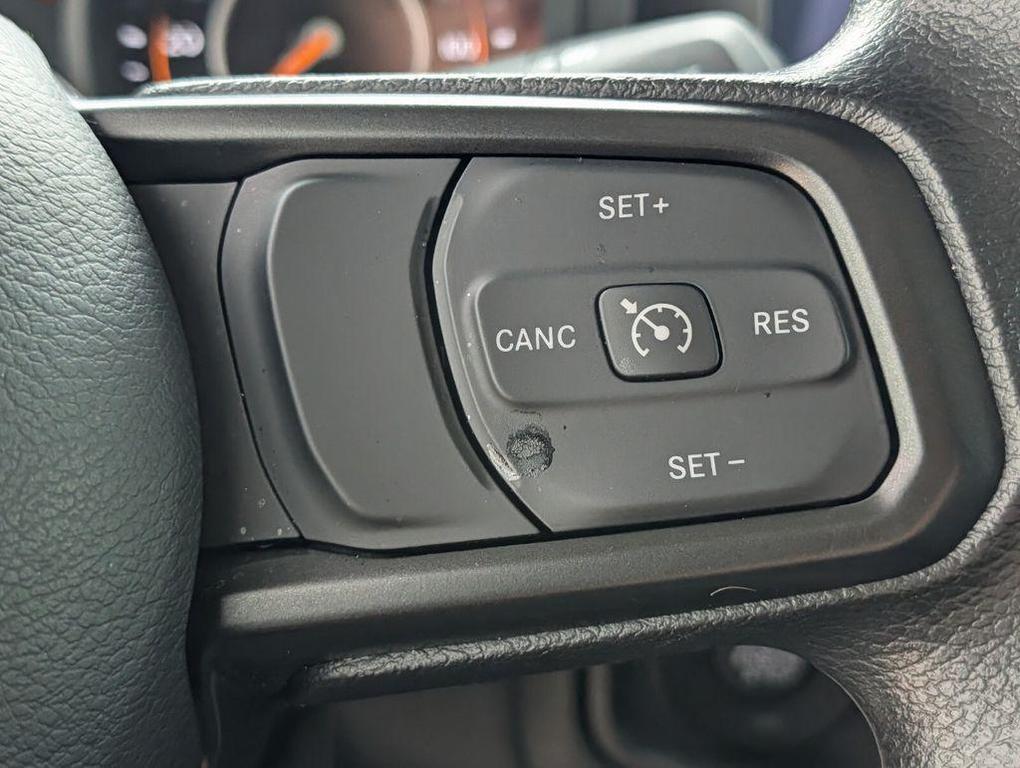 used 2025 Jeep Gladiator car, priced at $37,991