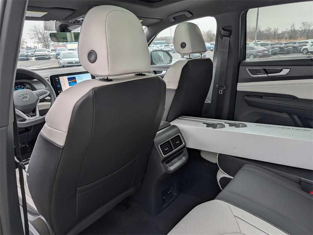 new 2026 Volkswagen Atlas Cross Sport car, priced at $52,406