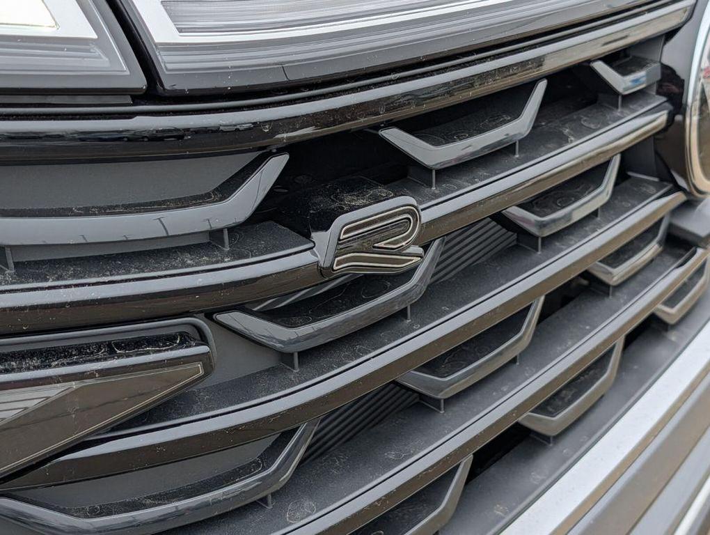 new 2026 Volkswagen Atlas Cross Sport car, priced at $51,406