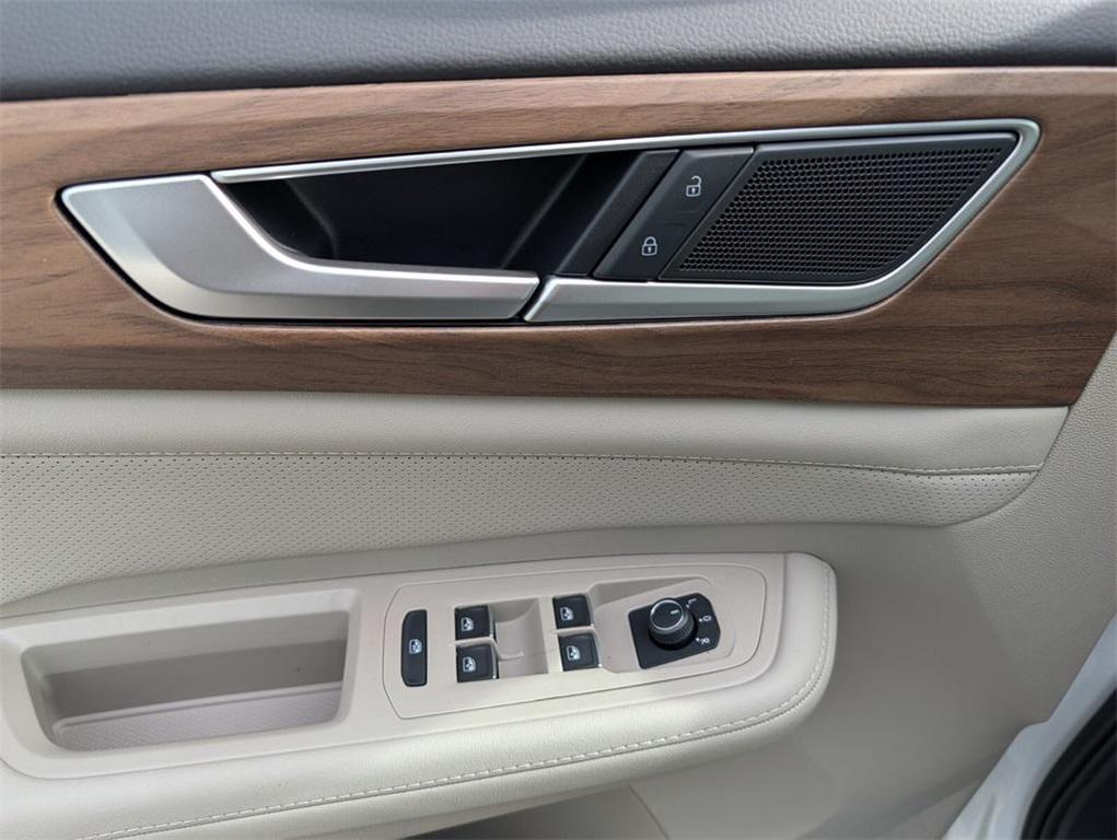 new 2026 Volkswagen Atlas car, priced at $39,682