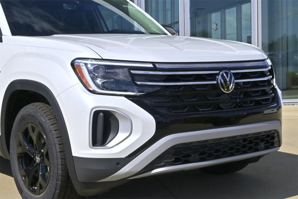 new 2026 Volkswagen Atlas car, priced at $46,862