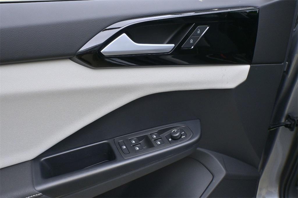 new 2025 Volkswagen Taos car, priced at $24,044