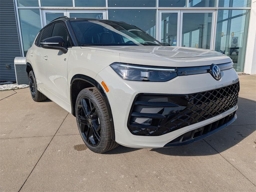 new 2026 Volkswagen Tiguan car, priced at $39,233