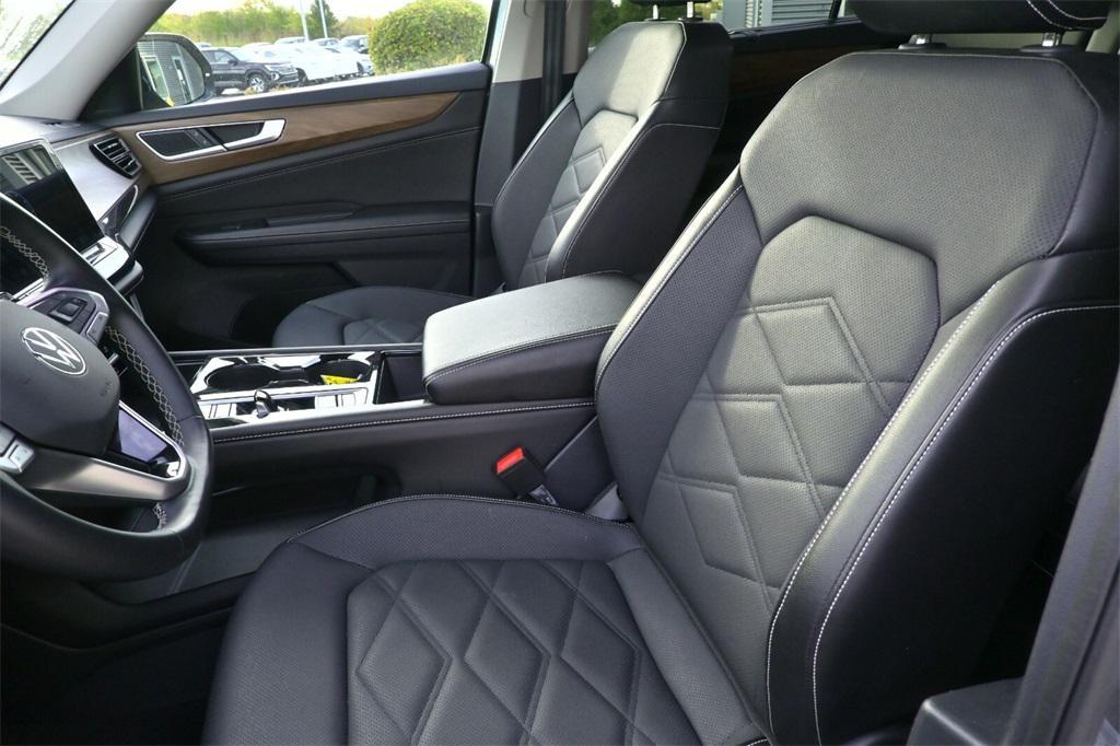 used 2025 Volkswagen Atlas car, priced at $32,491