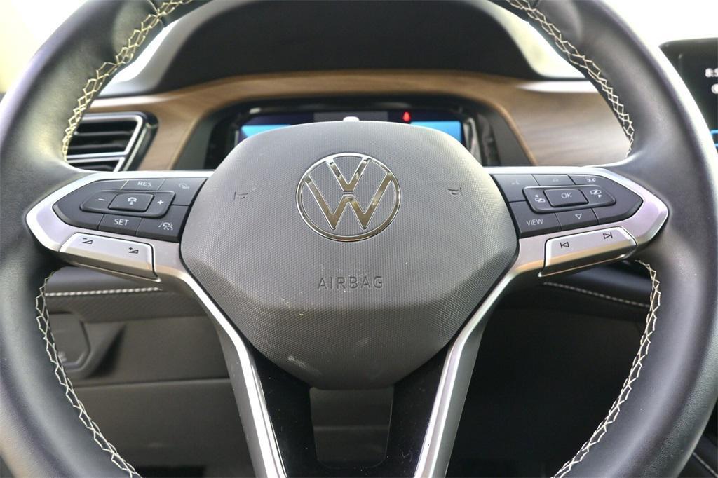 used 2025 Volkswagen Atlas car, priced at $32,491