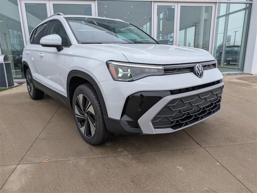 new 2026 Volkswagen Taos car, priced at $33,347