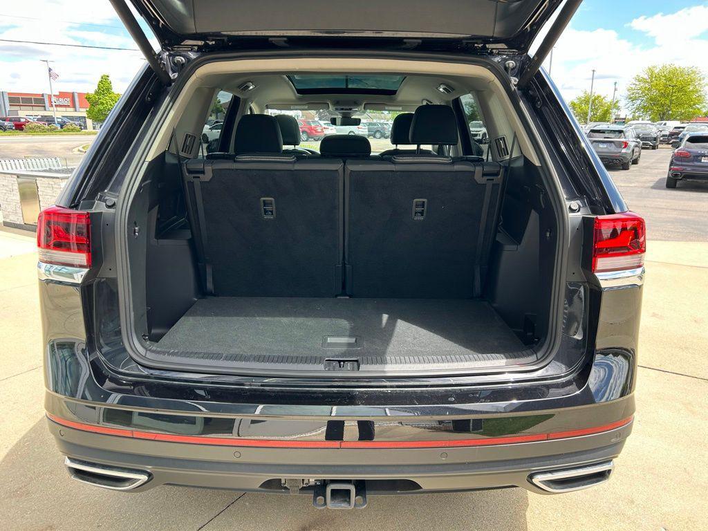 used 2026 Volkswagen Atlas car, priced at $42,991