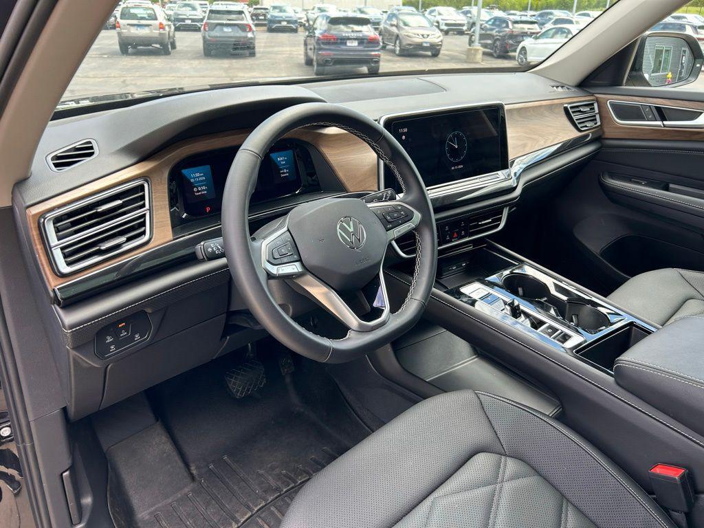 used 2026 Volkswagen Atlas car, priced at $42,991