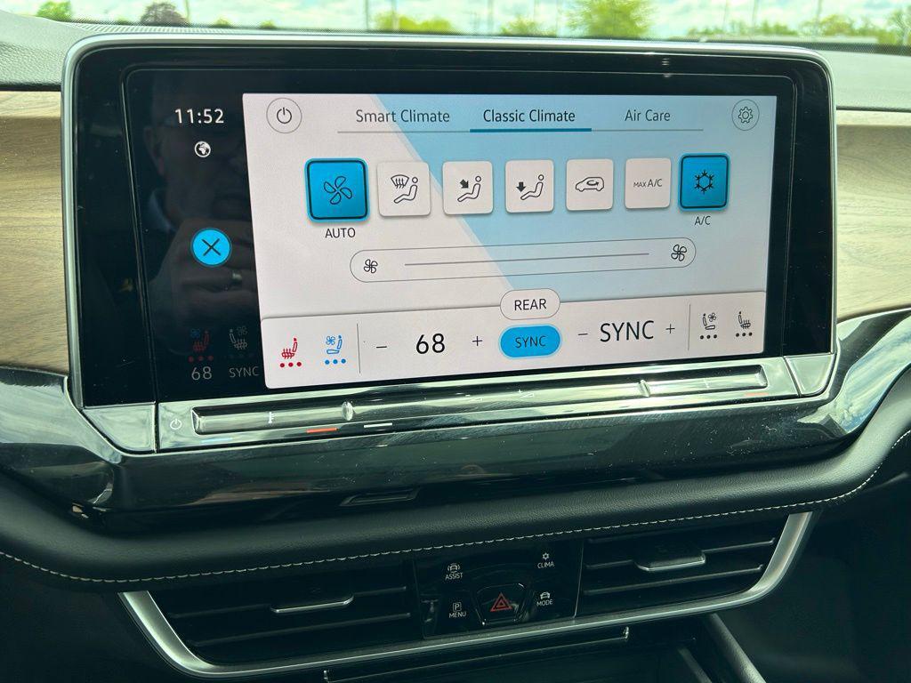 used 2026 Volkswagen Atlas car, priced at $42,991