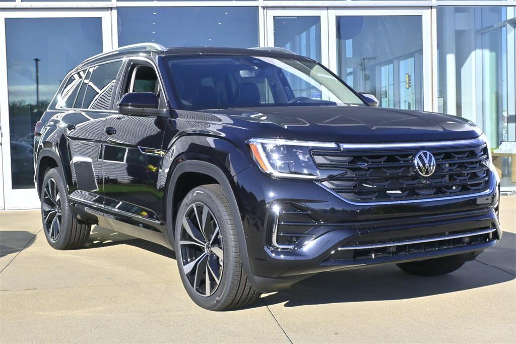 new 2026 Volkswagen Atlas car, priced at $52,401
