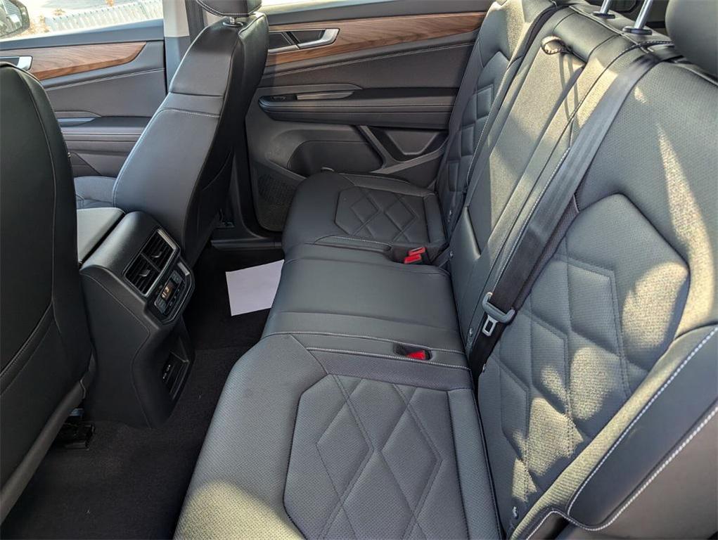 new 2026 Volkswagen Atlas car, priced at $39,465