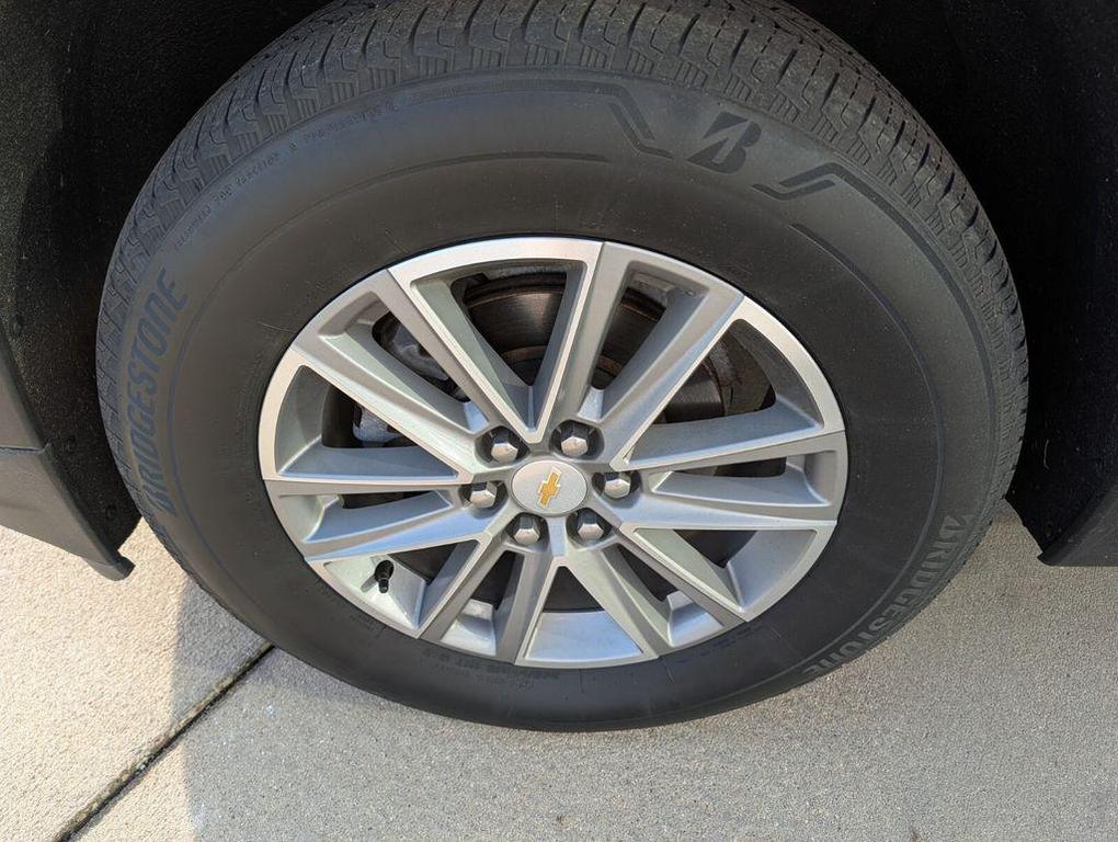 used 2023 Chevrolet Traverse car, priced at $33,691