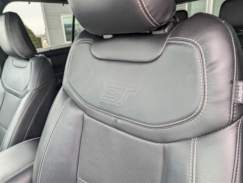 used 2022 Ford Explorer car, priced at $32,791