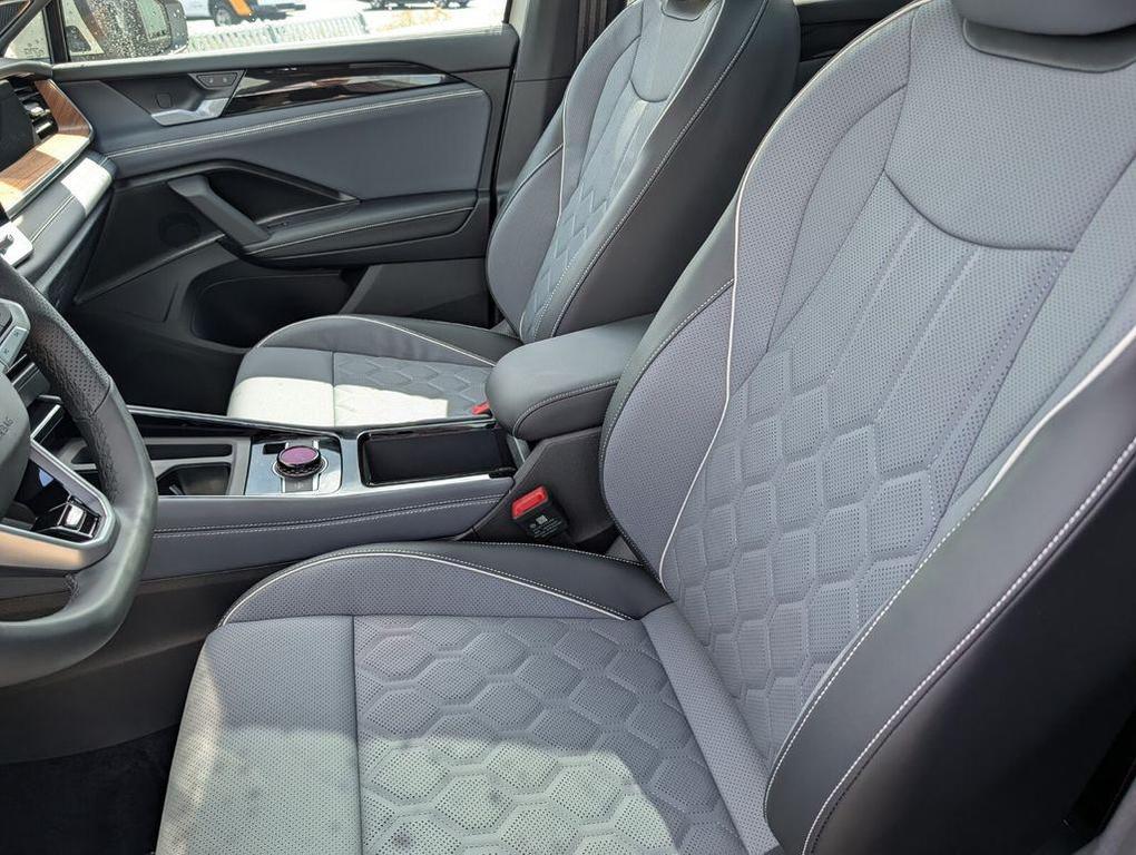 new 2026 Volkswagen Tiguan car, priced at $45,978