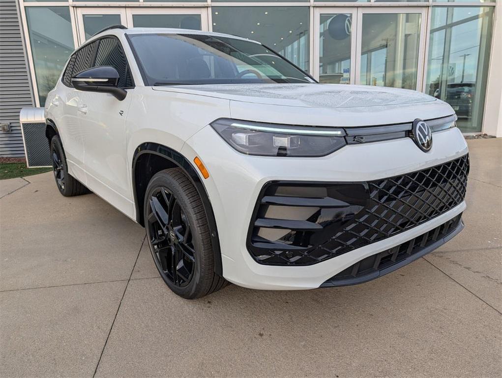 new 2026 Volkswagen Tiguan car, priced at $39,291