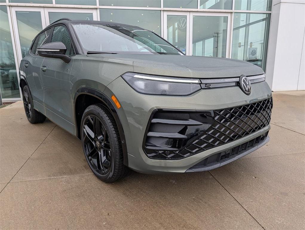 new 2026 Volkswagen Tiguan car, priced at $39,692