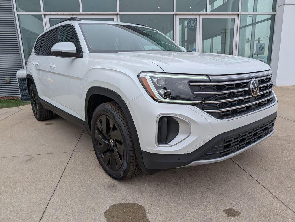 new 2026 Volkswagen Atlas car, priced at $44,451