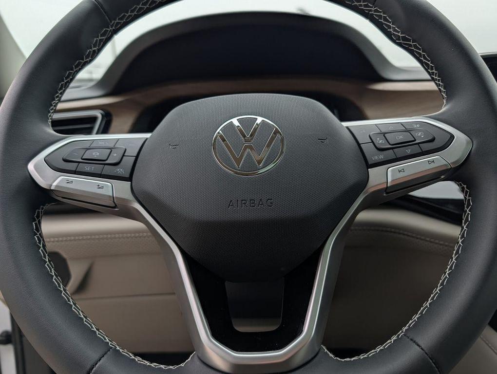 new 2026 Volkswagen Atlas car, priced at $44,451