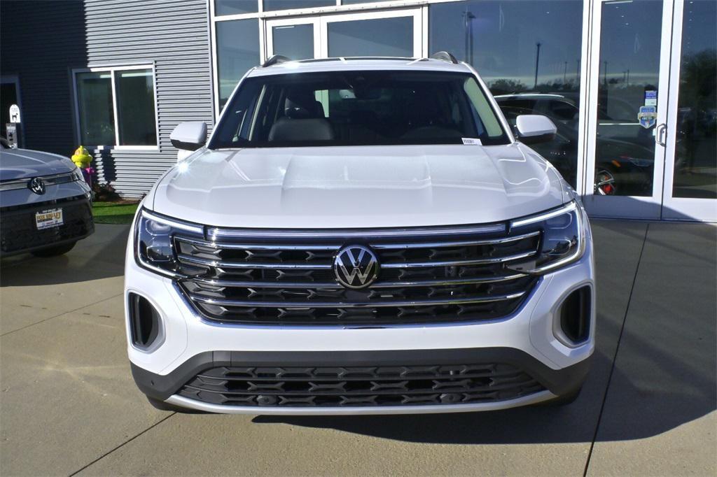 new 2026 Volkswagen Atlas car, priced at $45,167