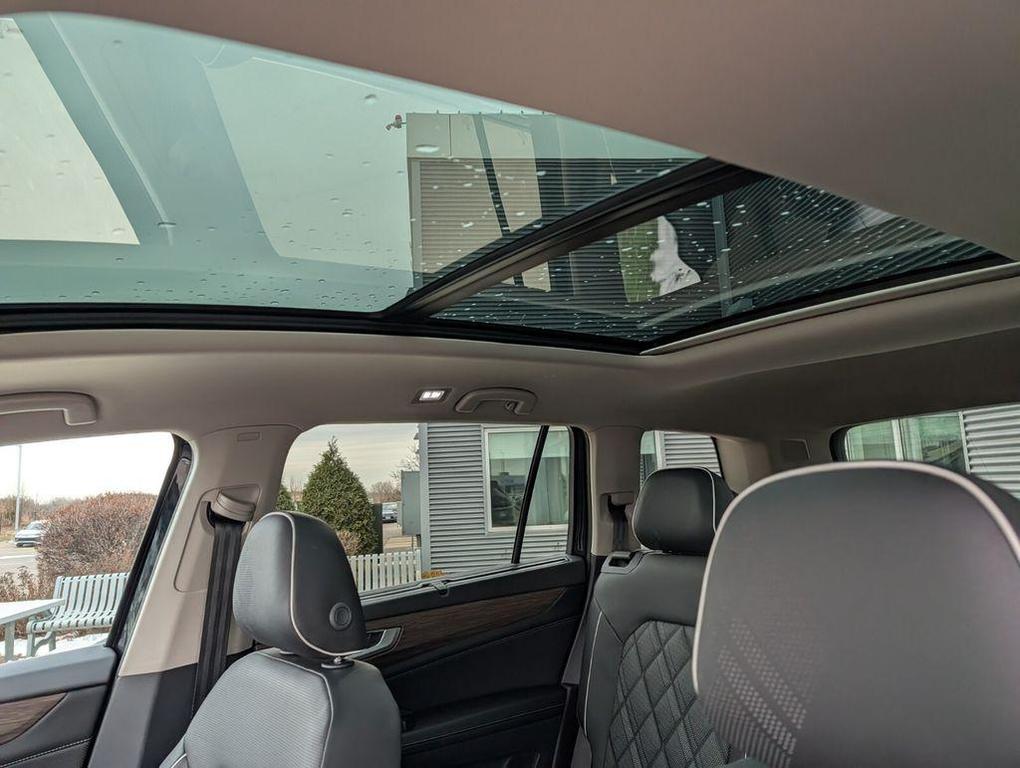 new 2026 Volkswagen Atlas car, priced at $53,181