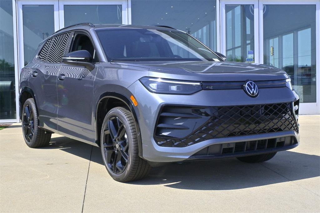 new 2025 Volkswagen Tiguan car, priced at $34,993