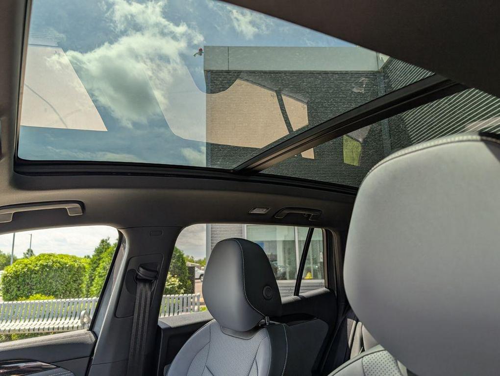 used 2025 Volkswagen Tiguan car, priced at $33,491