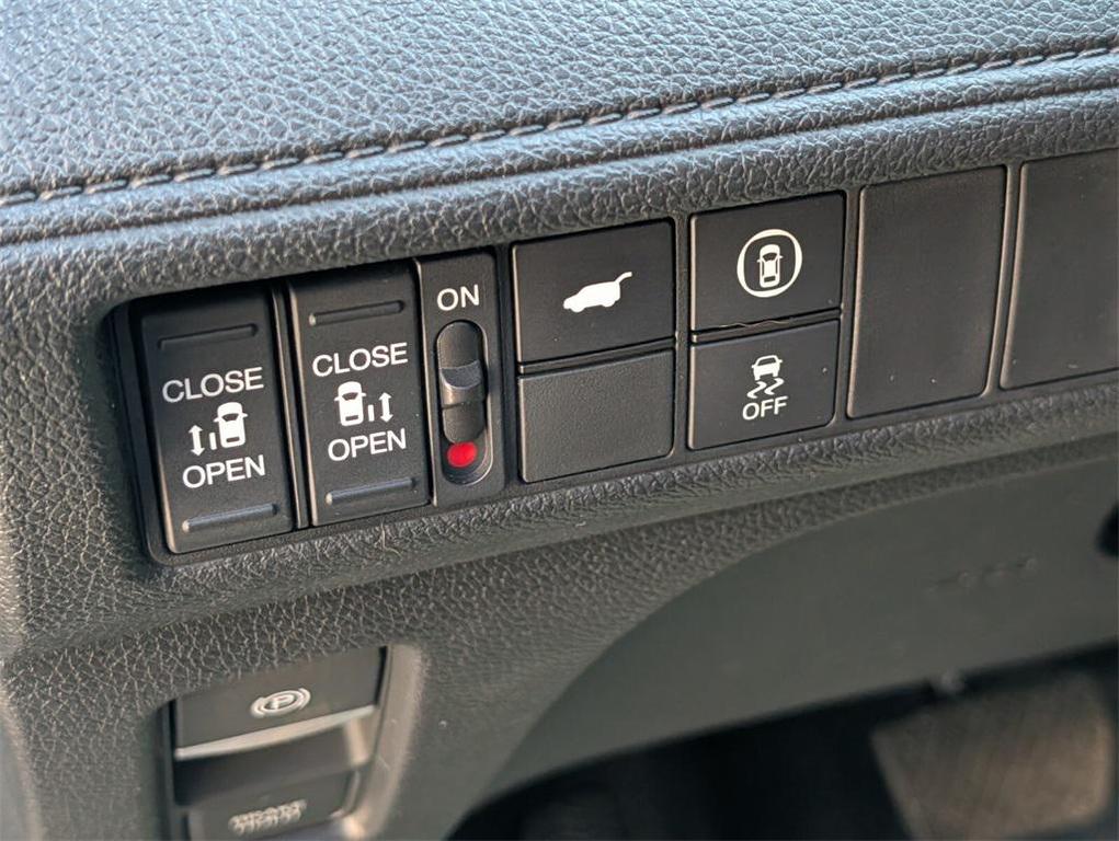 used 2023 Honda Odyssey car, priced at $34,791