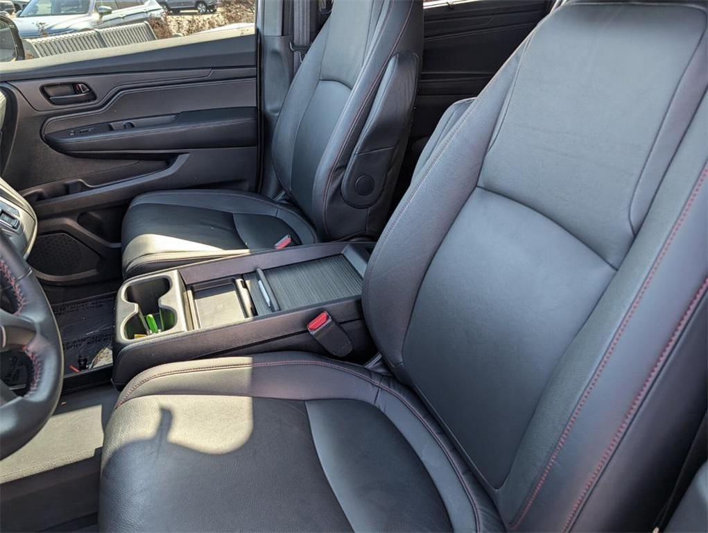 used 2023 Honda Odyssey car, priced at $34,791