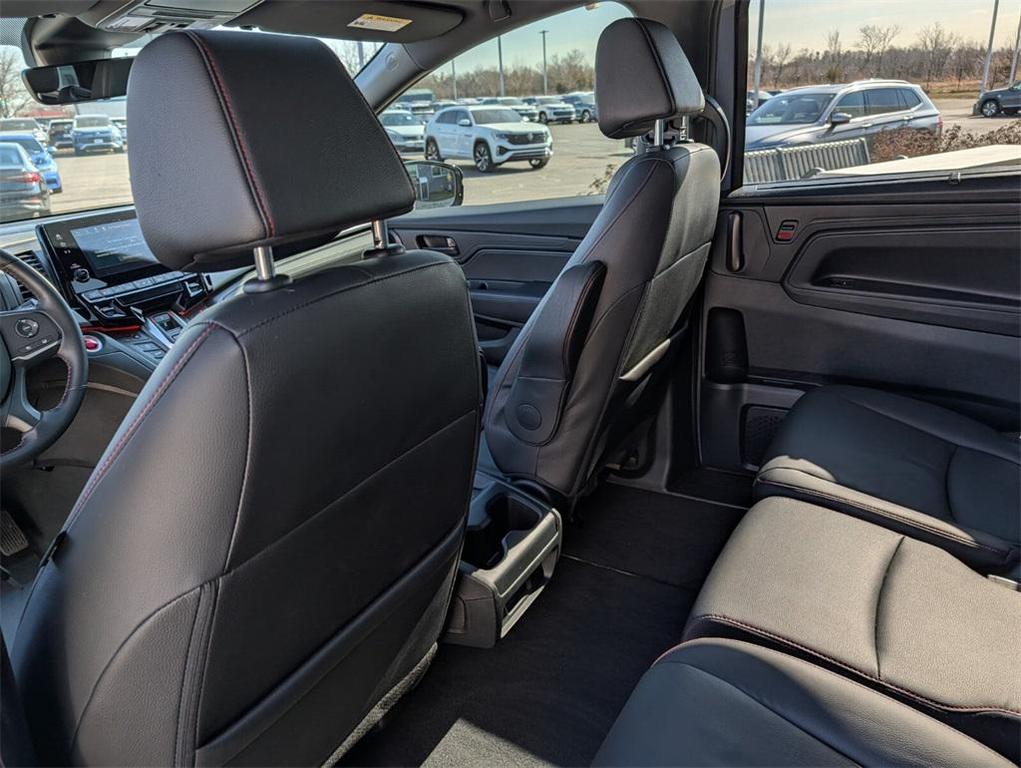 used 2023 Honda Odyssey car, priced at $34,791